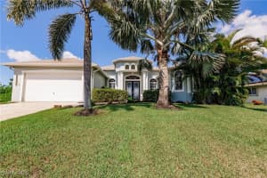 118 8th Place, Cape Coral, FL 33909 - MLS#225056107