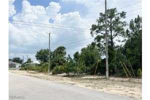 328 Petite Avenue, Lehigh Acres, FL 33974 - MLS#225056141