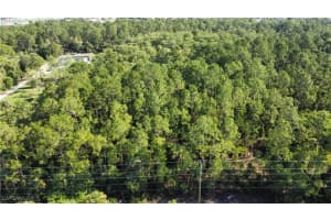681 24th Avenue, Naples, FL 34120 - MLS#225056183