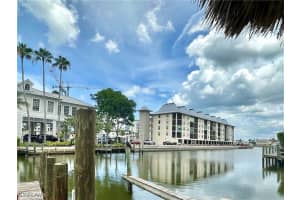 377 Vanderbilt Beach Road, Naples, FL 34108 Sold 09/19/25