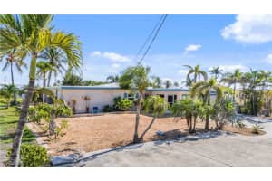 5475 Avenida Pescadora, Fort Myers Beach, FL 33931 - MLS#225056204