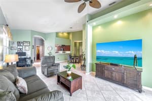 2041 Crestview Way, Naples, FL 34119 - MLS#225056218
