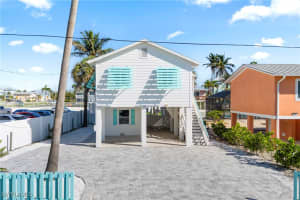 111 Bahia Viaduct, Fort Myers Beach, FL 33931 - MLS#225056222