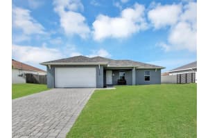 514 11th Terrace, Cape Coral, FL 33993 Sold 08/04/25