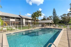 1297 7th Ave N 102, Naples