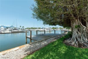 843 Buttonwood Court, Marco Island, FL 34145 - MLS#225056254