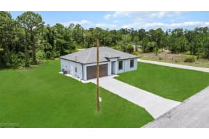 448 Majors Avenue, Lehigh Acres, FL 33974 Sold 08/12/25