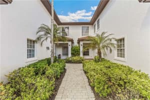 4395 Dover Court, Naples, FL 34105 - MLS#225056338