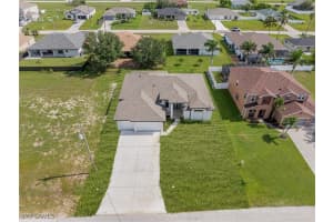 2101 8th Terrace, Cape Coral, FL 33993 - MLS#225056412