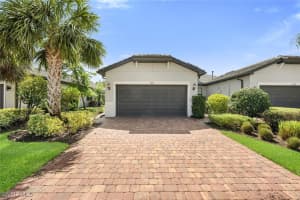7690 Jacaranda Ln, Naples