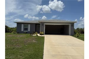19474 Strathcona Ave, Port Charlotte