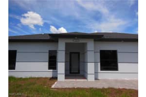 821 Bell Boulevard, Lehigh Acres, FL 33974 Sold 08/22/25
