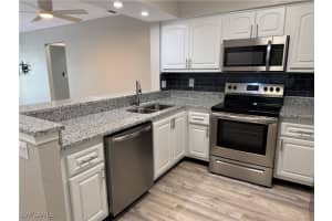 228 Fox Glen Drive, Naples, FL 34104 - MLS#225056514