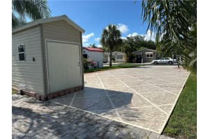 1647 Diamond Lake Circle, Naples, FL 34114 - MLS#225056538