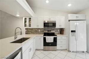4220 Looking Glass Ln 4302 Naples, FL 34112 - Off Market