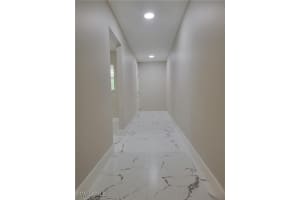 709 Landover Circle, Naples, FL 34104 - MLS#225056624