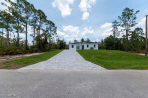719 Almelia Street, Lehigh Acres, FL 33974 - MLS#225056639