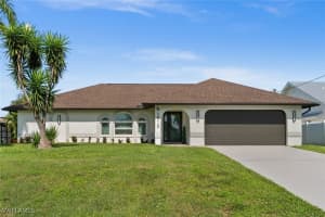 1910 Se 10th Pl, Cape Coral