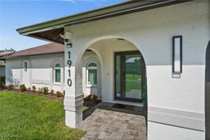 1910 10th Place, Cape Coral, FL 33990 - MLS#225056641
