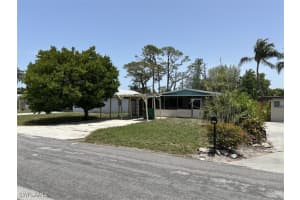 1115 Sperling Ave, Naples