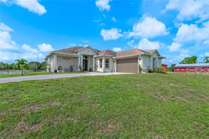 2310 70th Ave Ne, Naples