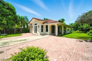 3389 Hibiscus Avenue, Naples, FL 34104 - MLS#225056666