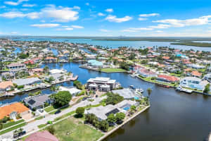 1895 Woodbine Ct, Marco Island