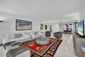 8171 Bay Colony Drive, Naples, FL 34108 - MLS#225056724