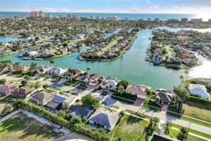 445 S Heathwood Dr, Marco Island