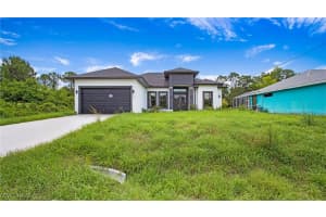 739 David Laird Ln, Lehigh Acres
