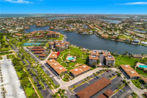 615 Seaview Court, Marco Island, FL 34145 - MLS#225056886