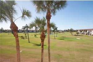 21 High Point Cir E 308, Naples