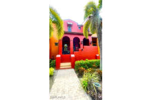 9041 Alturas St 3803, Naples