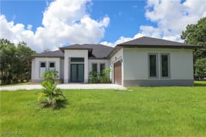 109 14th Street, Naples, FL 34117 - MLS#225056937