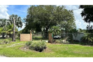 275 Bald Cypress Avenue, Clewiston, FL 33440 - MLS#225057015
