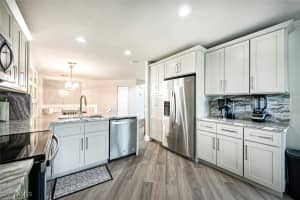 27113 Oakwood Lake Dr, Bonita Springs