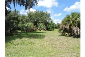 6110 Barkwood Court, Fort Myers, FL 33905 Sold 08/26/25