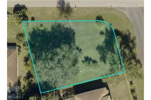 6110 Barkwood Court, Fort Myers, FL 33905 Sold 08/26/25