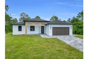 1018 Calvin Avenue, Lehigh Acres, FL 33972 - MLS#225057092