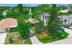 638 93rd Avenue, Naples, FL 34108 Sold 07/31/25