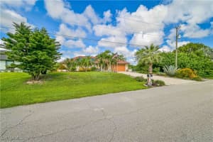 2222 22nd Avenue, Cape Coral, FL 33909 - MLS#225057230