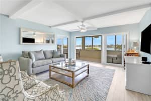 3420 Gulf Shore Blvd N 31, Naples
