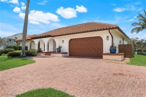 284 Polynesia Court, Marco Island, FL 34145 - MLS#225057293