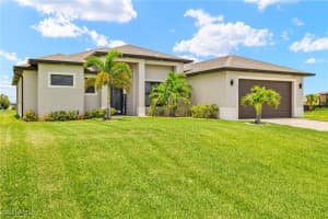 1032 35th Avenue, Cape Coral, FL 33993 - MLS#225057347