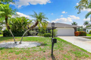 283 Forest Hills Blvd, Naples