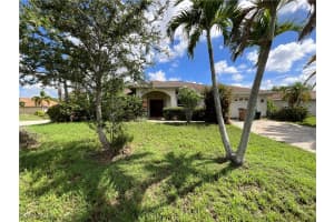 2117 Se 9th Ter, Cape Coral