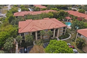 8960 Colonnades Ct E 916, Bonita Springs