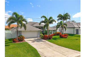 2103 Sw 26th Ter, Cape Coral