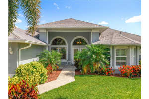 2103 26th Terrace, Cape Coral, FL 33914 - MLS#225057498