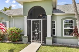 338 25th Terrace, Cape Coral, FL 33909 - MLS#225057534